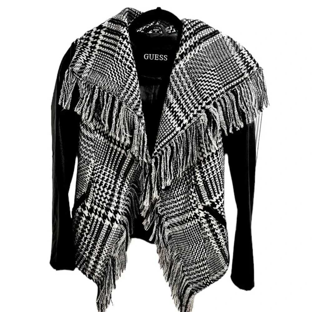 XS guess sweater faux leather with fringe on front classic and stylish​